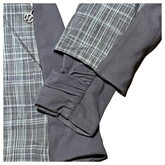 Lululemon Jacket Womens Sz 4 Gray Plaid Ruffle Pockets Logo Ahead Of The Curve - Picture 4 of 11